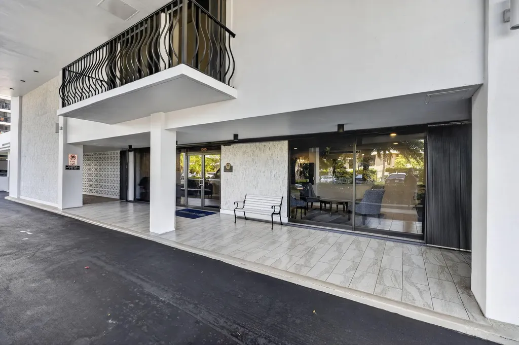 1200 Marine Way North Palm Beach FL 33408