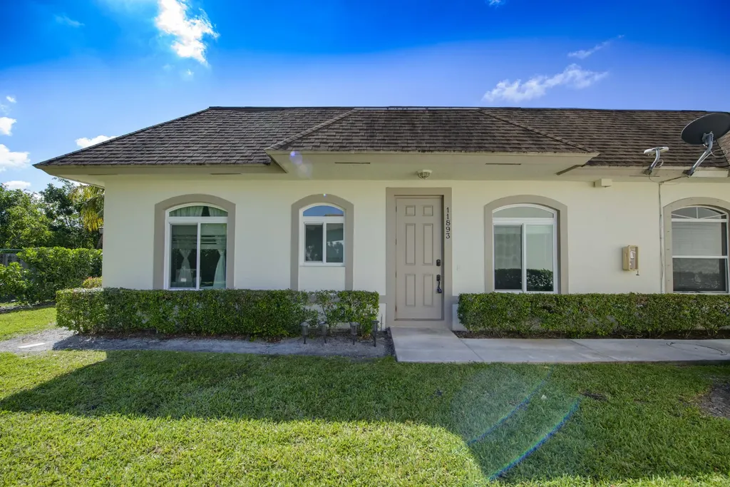 11893 Sturbridge Lane Wellington FL 33414