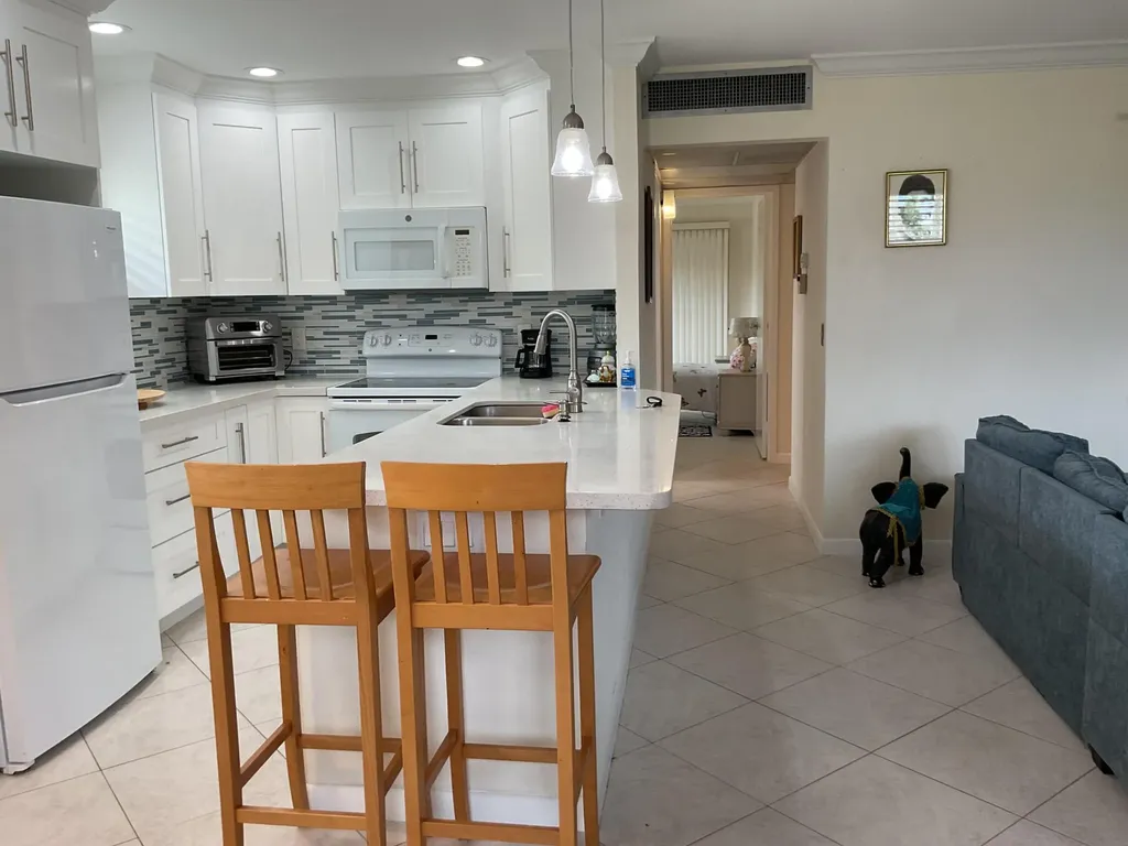 148 Waterford G Way Delray Beach FL 33446