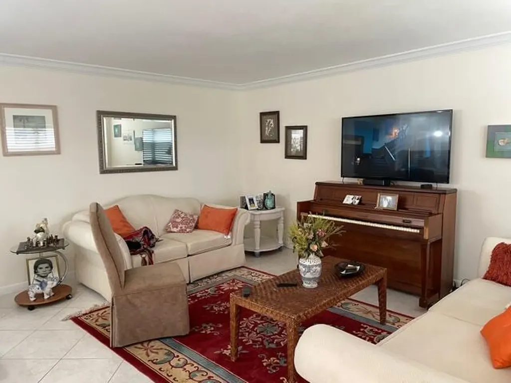 148 Waterford G Way Delray Beach FL 33446
