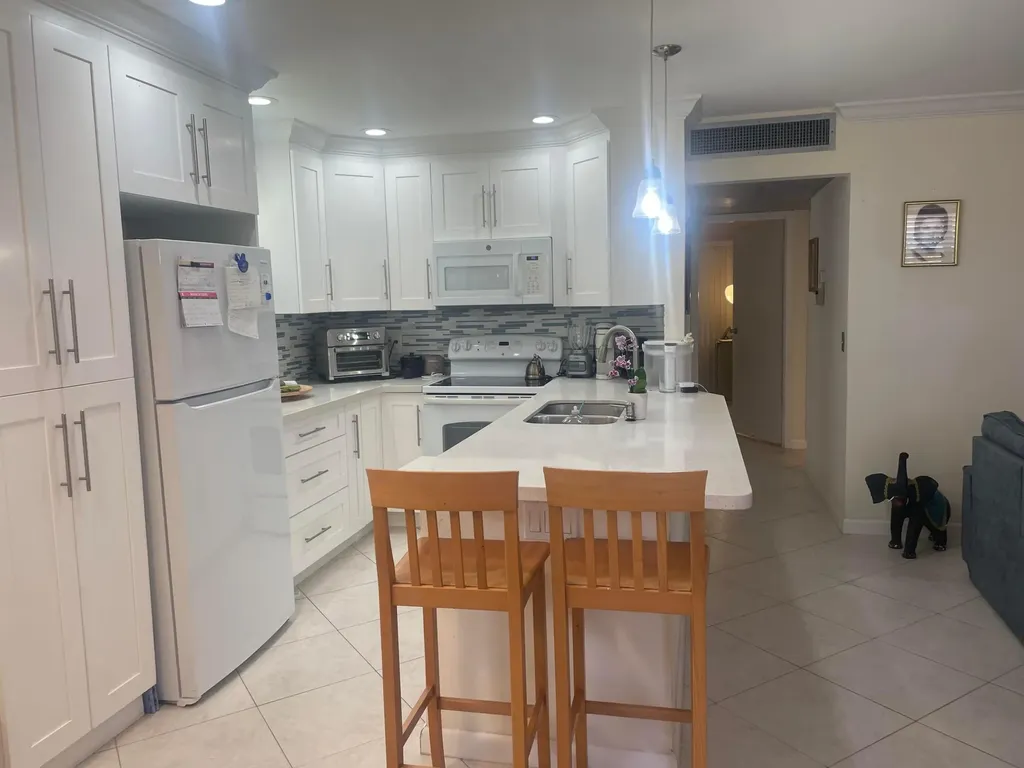 148 Waterford G Way Delray Beach FL 33446