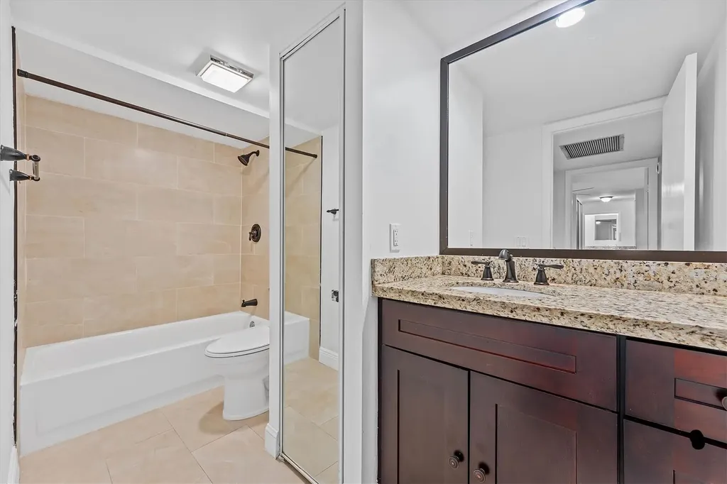 9156D SW 23rd Street Davie FL 33324