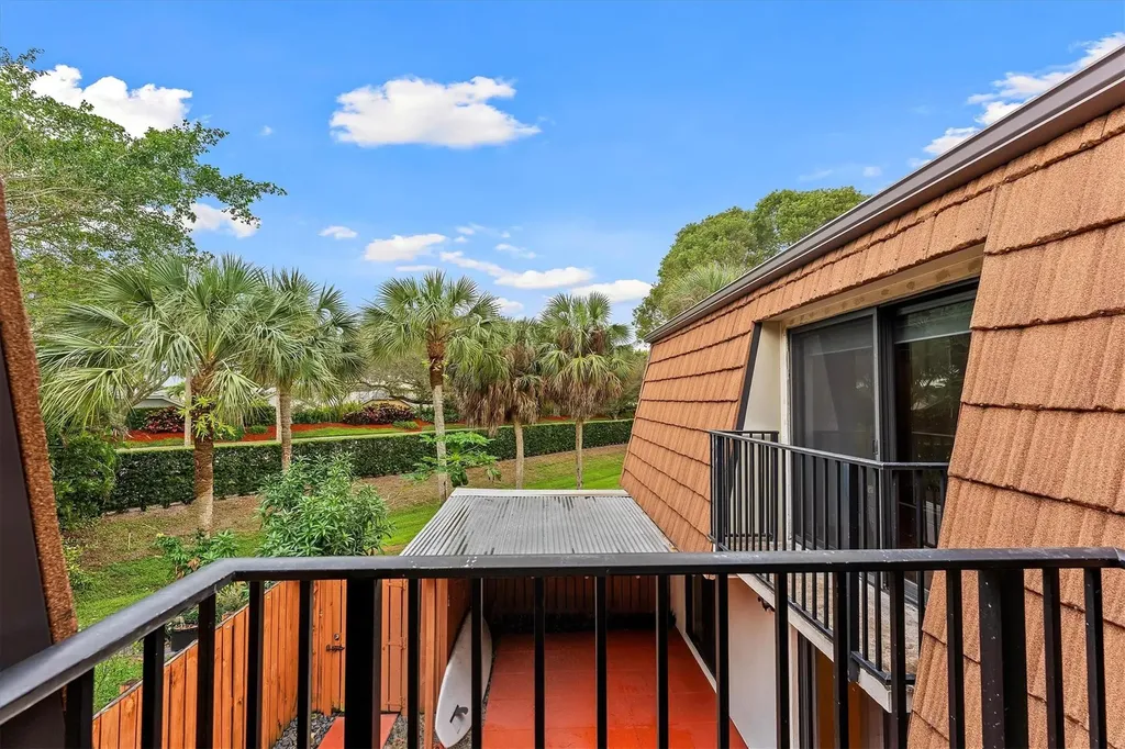9156D SW 23rd Street Davie FL 33324