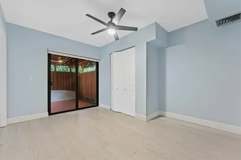 9156D SW 23rd Street Davie FL 33324