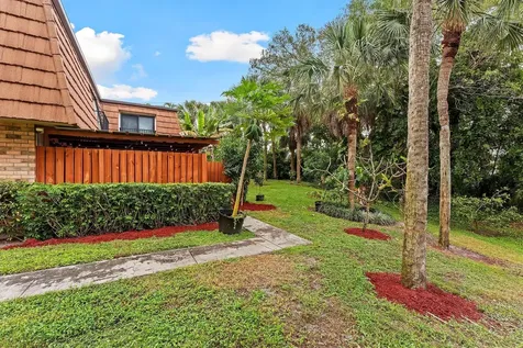 9156D SW 23rd Street Davie FL 33324