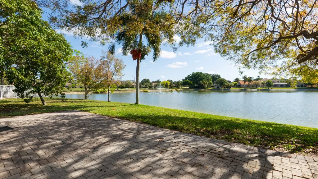 10789 Barque Court Boca Raton FL 33498