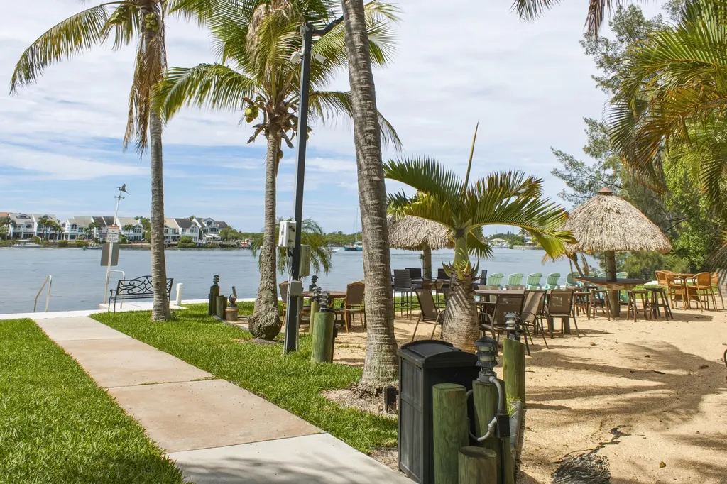 1748 Jupiter Cove Drive Jupiter FL 33469