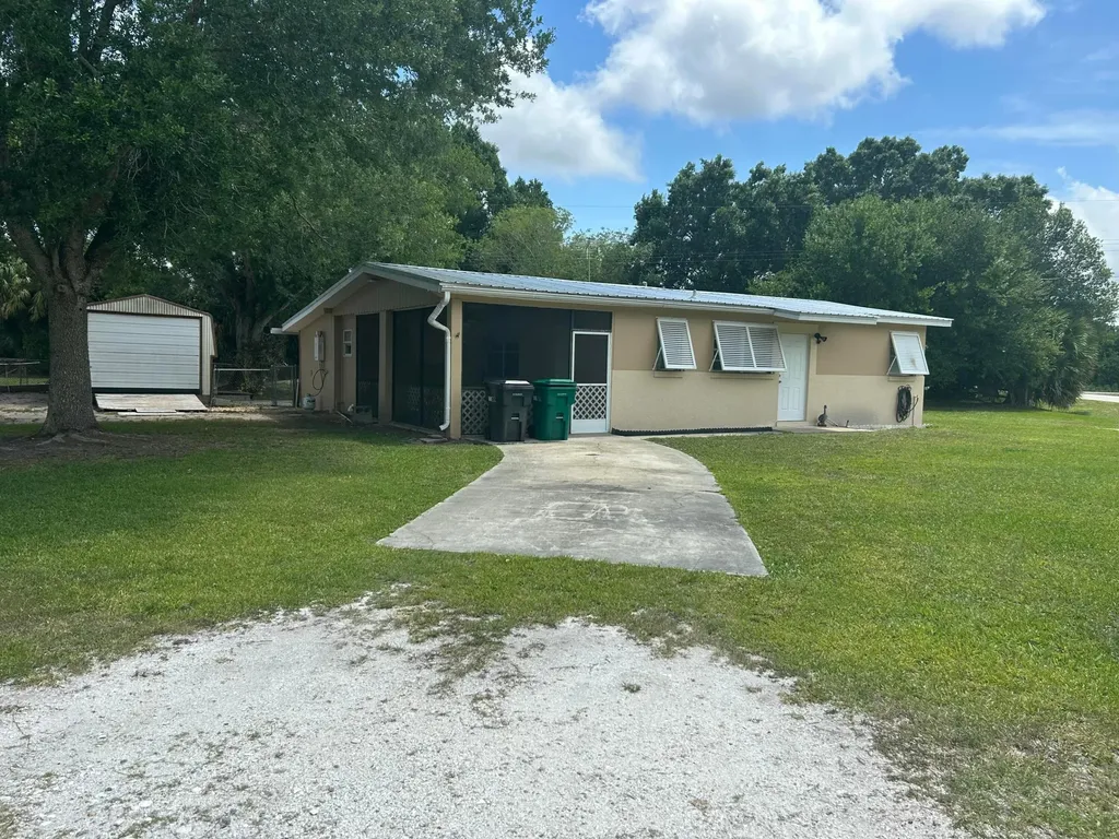 3632 NW 25th Avenue Okeechobee FL 34972