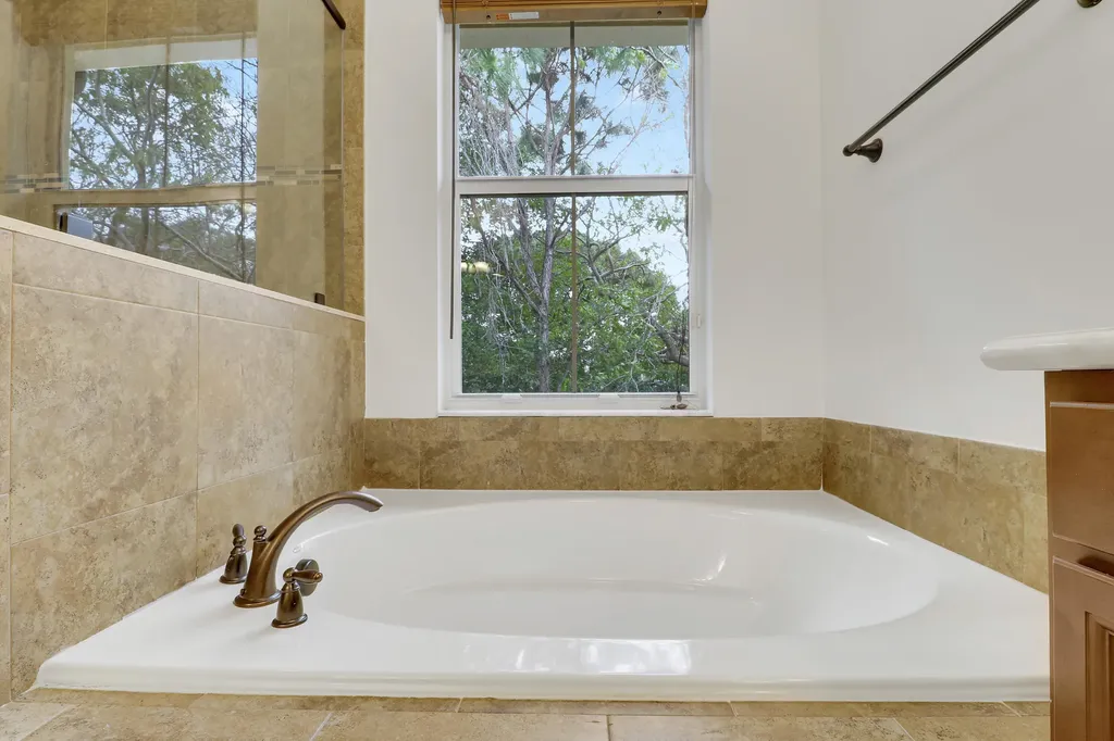 5242 Cambridge Court Palm Beach Gardens FL 33418