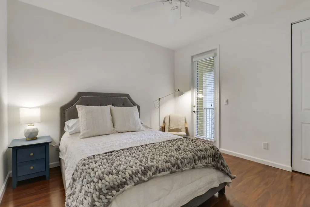 5242 Cambridge Court Palm Beach Gardens FL 33418