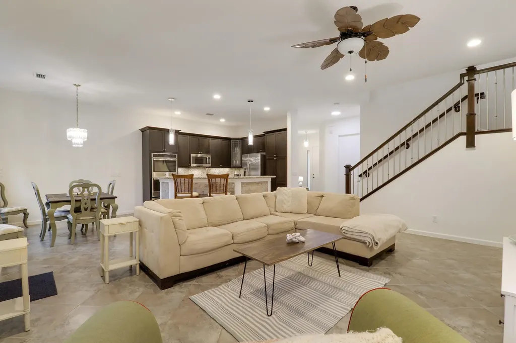 5242 Cambridge Court Palm Beach Gardens FL 33418