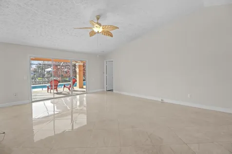152 NE Twylite Terrace Port St Lucie FL 34983