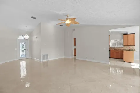 152 NE Twylite Terrace Port St Lucie FL 34983