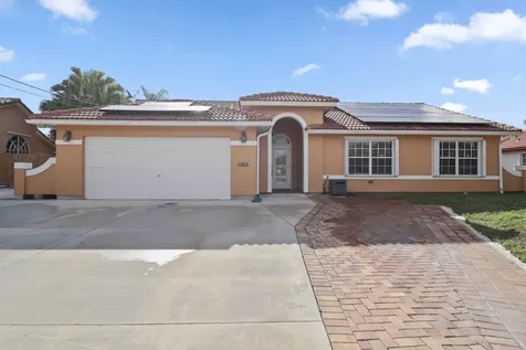 152 NE Twylite Terrace Port St Lucie FL 34983