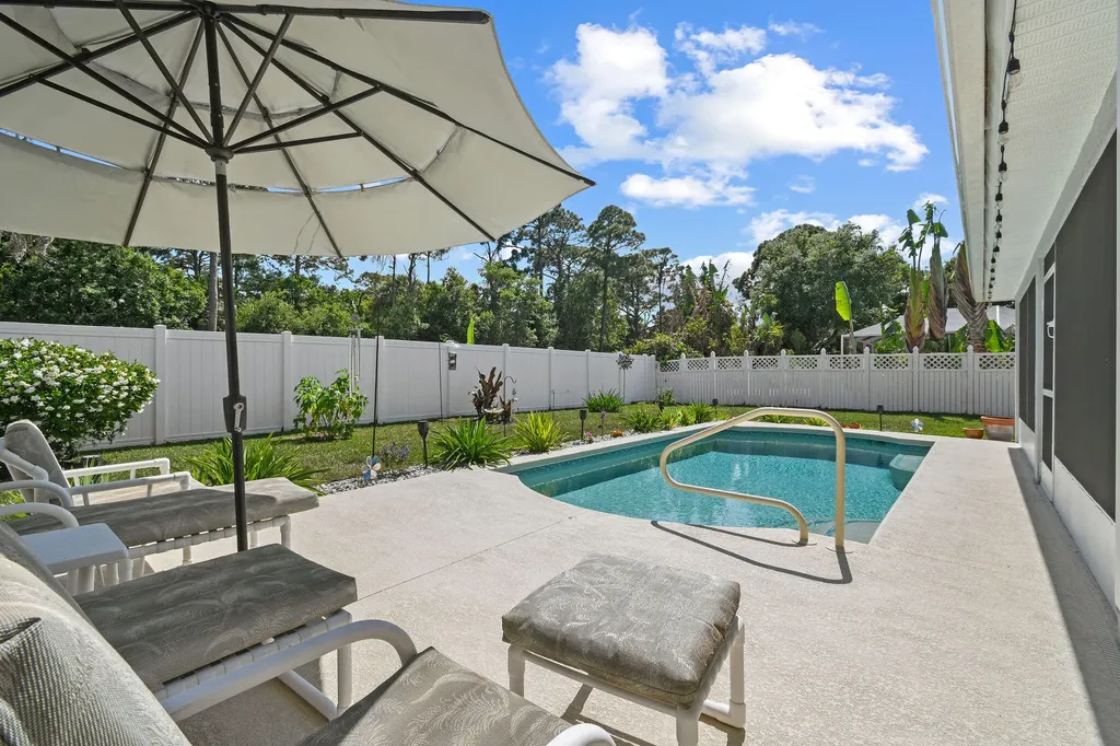 6727 Dickinson Terrace Port St Lucie FL 34952