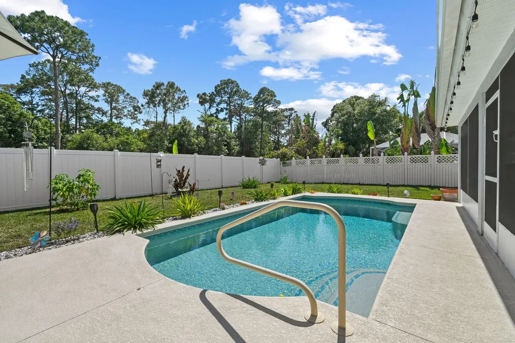 6727 Dickinson Terrace Port St Lucie FL 34952
