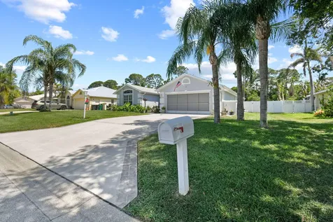 6727 Dickinson Terrace Port St Lucie FL 34952