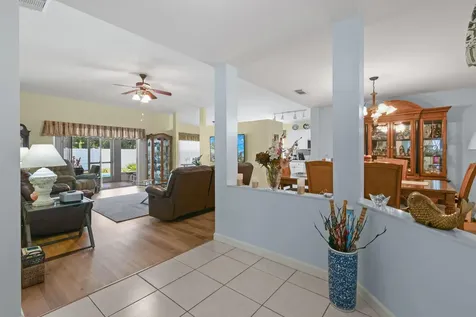 6727 Dickinson Terrace Port St Lucie FL 34952
