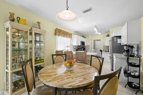 6727 Dickinson Terrace Port St Lucie FL 34952