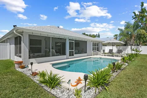 6727 Dickinson Terrace Port St Lucie FL 34952