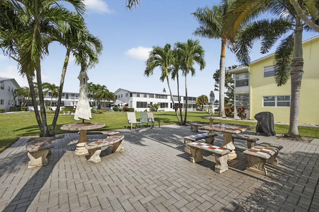 100 Sheffield E West Palm Beach FL 33417
