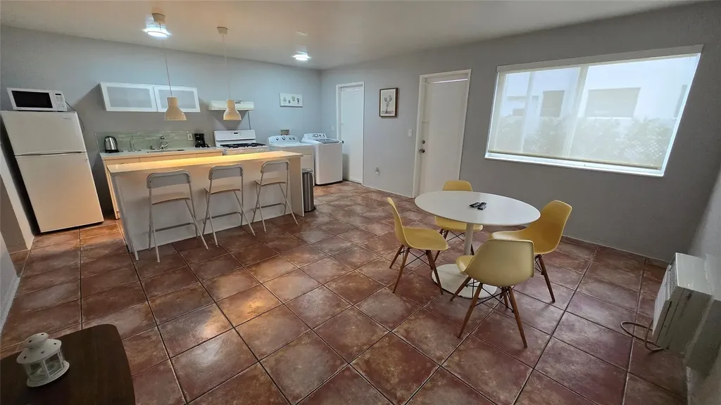 7725 Harding Avenue Miami Beach FL 33141