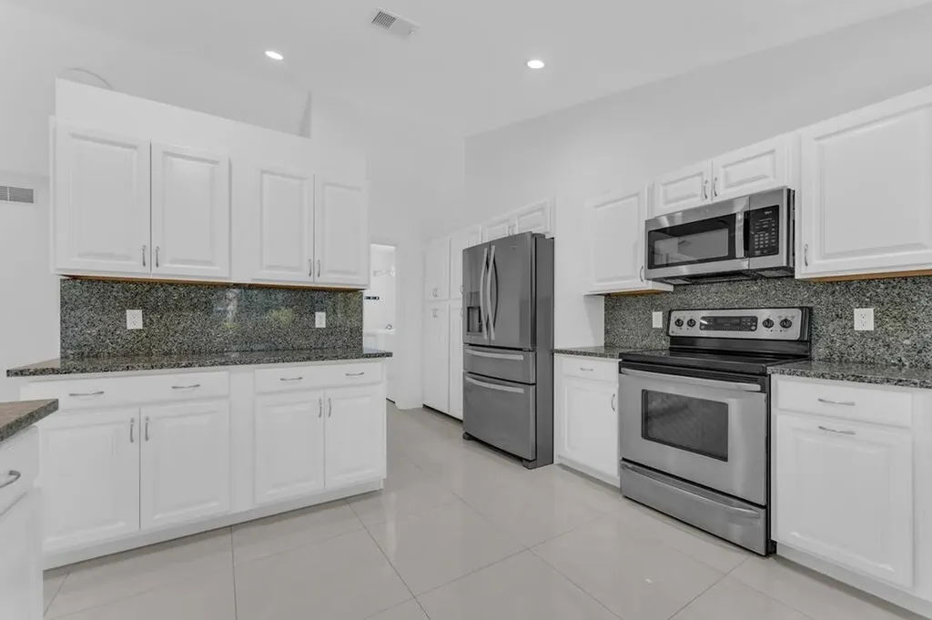 11388 NW 18th Manor Coral Springs FL 33071