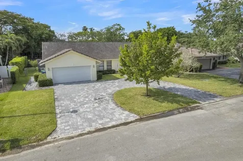 11388 NW 18th Manor Coral Springs FL 33071