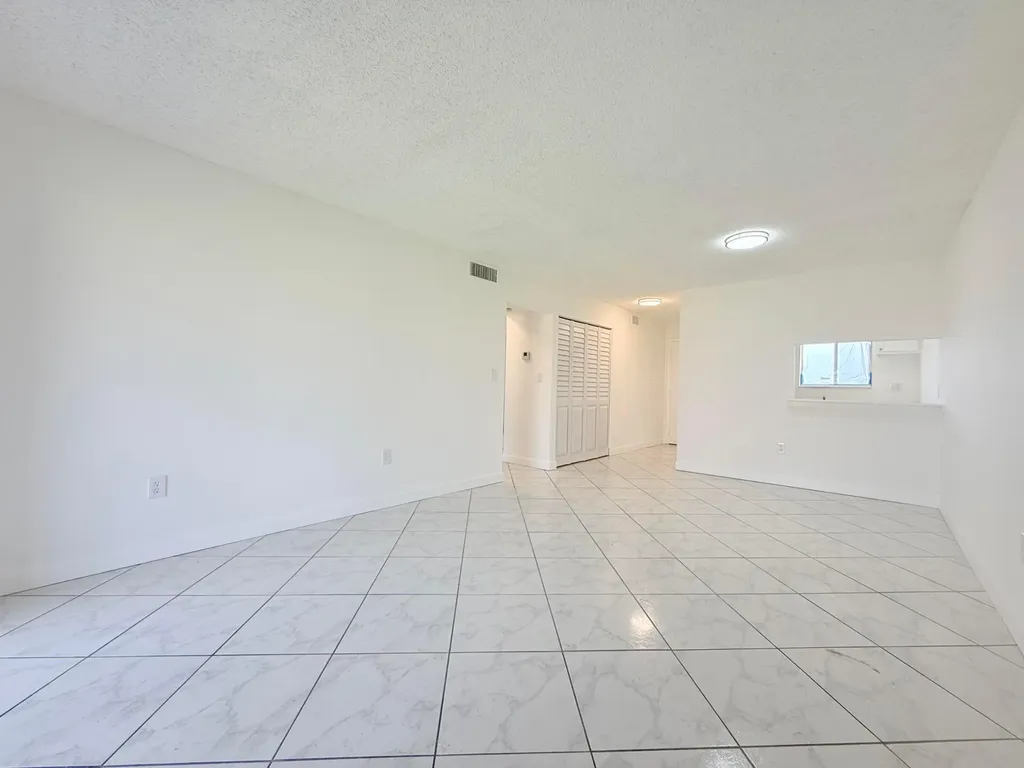 6106 Forest Hill Boulevard West Palm Beach FL 33415