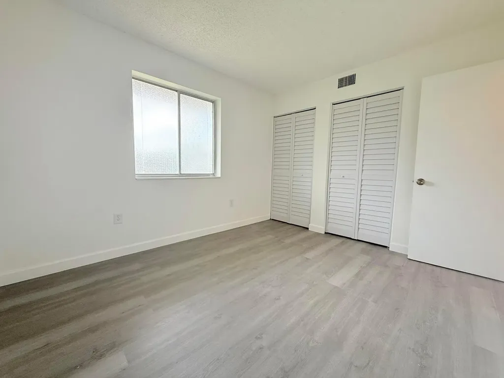 6106 Forest Hill Boulevard West Palm Beach FL 33415