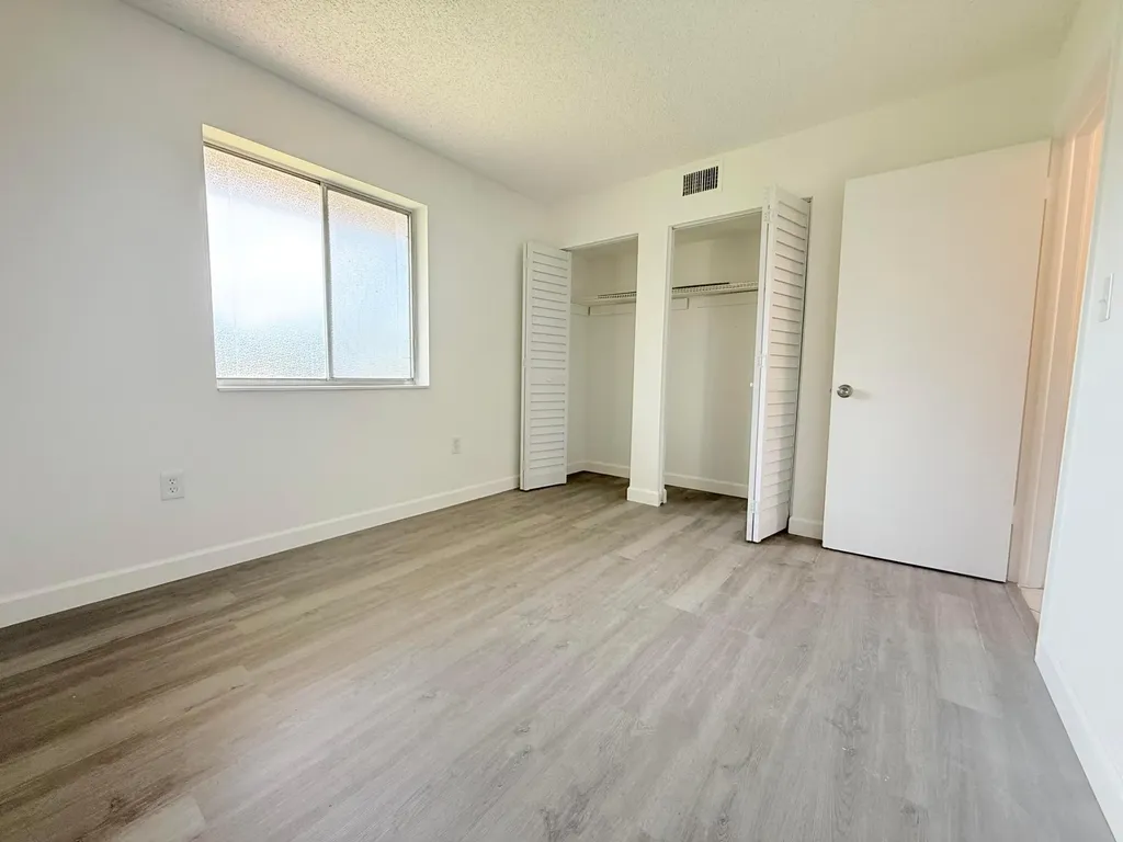 6106 Forest Hill Boulevard West Palm Beach FL 33415