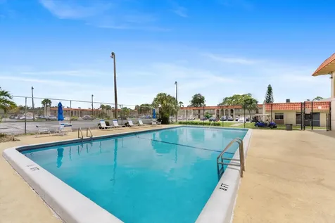 6106 Forest Hill Boulevard West Palm Beach FL 33415