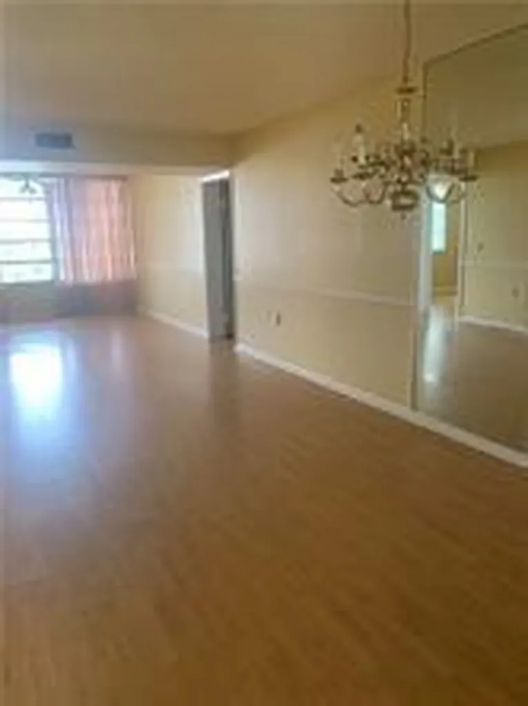 3635 Whitehall Drive West Palm Beach FL 33401