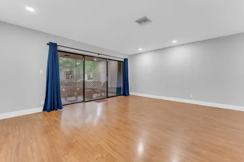 4314 Carambola Circle N Coconut Creek FL 33066