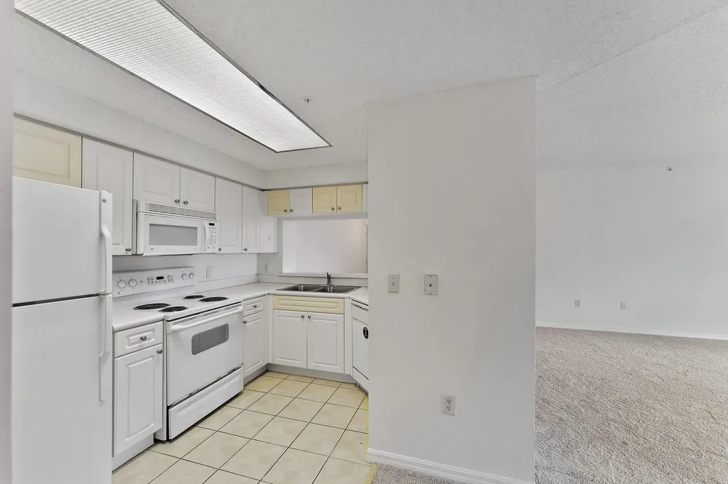 2727 Anzio Court Palm Beach Gardens FL 33410