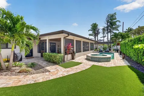 1642 SE 7th Street Deerfield Beach FL 33441