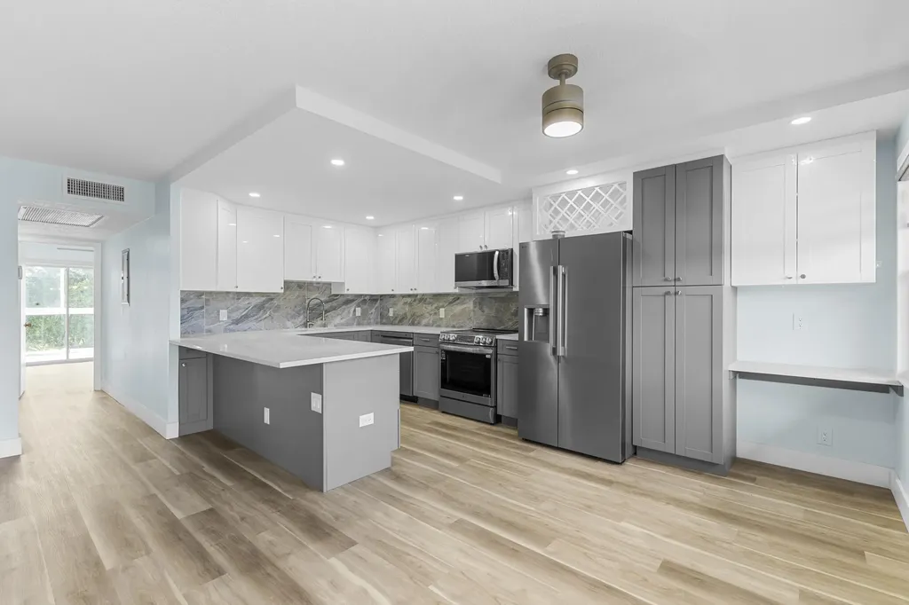 3031 Ventnor H Deerfield Beach FL 33442