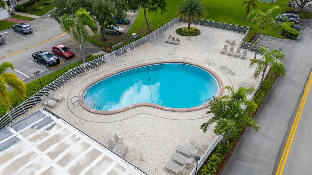 3031 Ventnor H Deerfield Beach FL 33442