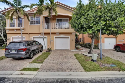 1825 Sonrisa Street Riviera Beach FL 33404