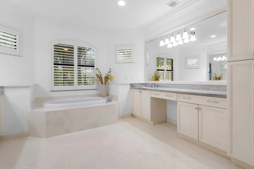 8748 Lewis River Road Delray Beach FL 33446