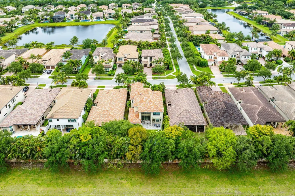 8748 Lewis River Road Delray Beach FL 33446