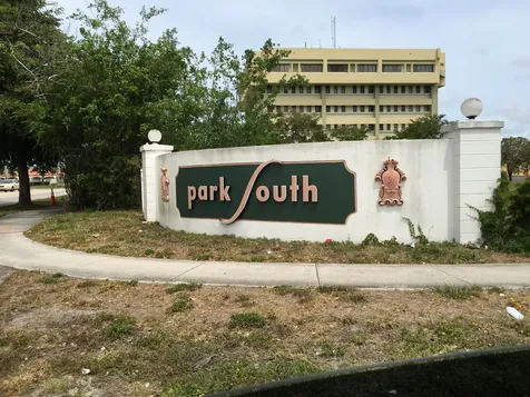 1590 NW 43rd Apt 310 Avenue Lauderhill FL 33313