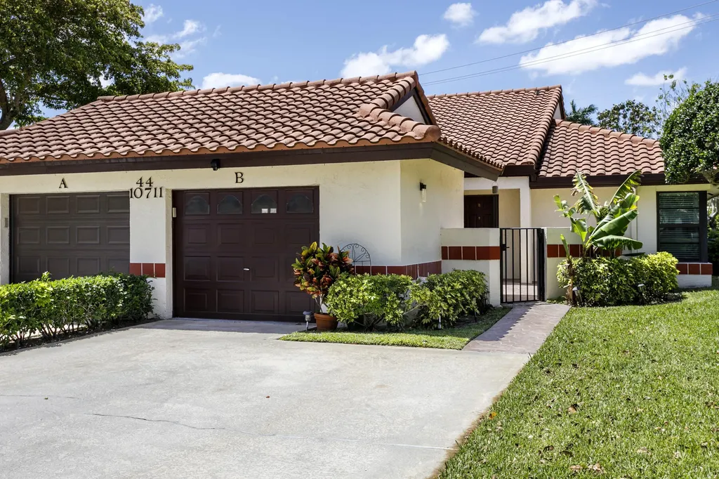 10711 Palm Leaf Drive Boynton Beach FL 33437