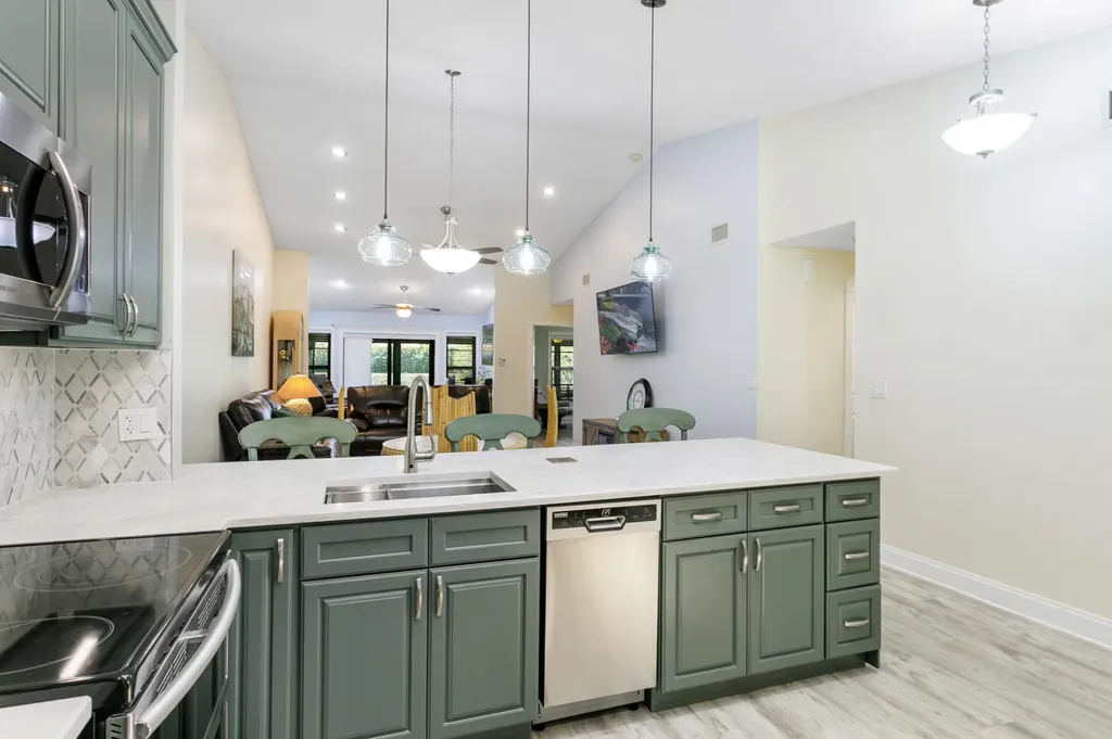 10711 Palm Leaf Drive Boynton Beach FL 33437