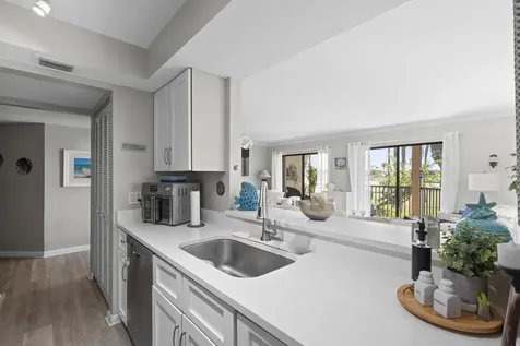 233 NE Edgewater Drive Hutchinson Island FL 34996