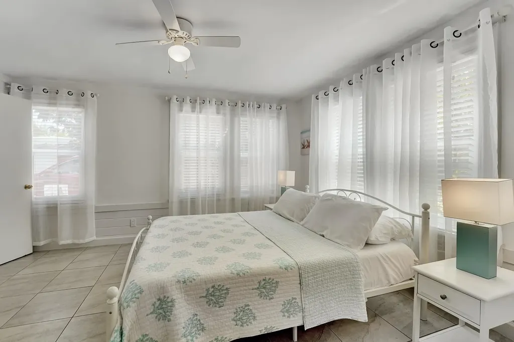 14 South Lane Boynton Beach FL 33435