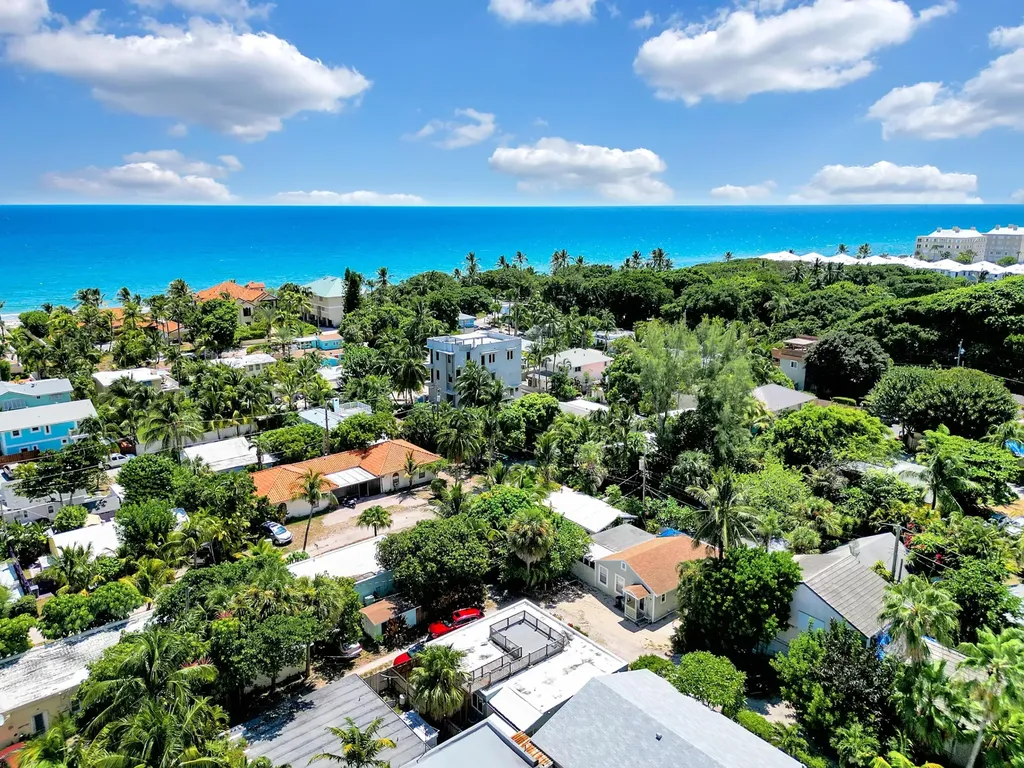 14 South Lane Boynton Beach FL 33435