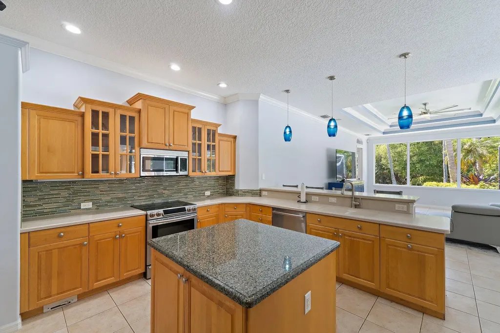 19189 Tamara Lane Jupiter FL 33458