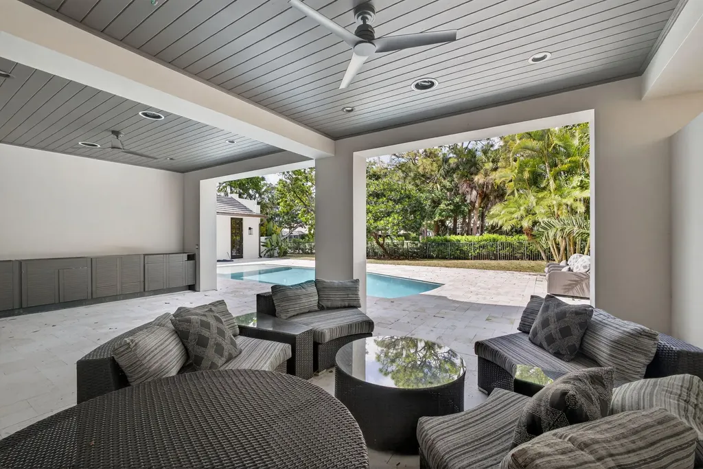17 Carrick Road Palm Beach Gardens FL 33418