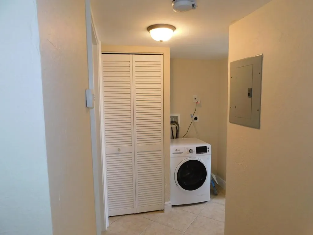 735 Hummingbird Way North Palm Beach FL 33408